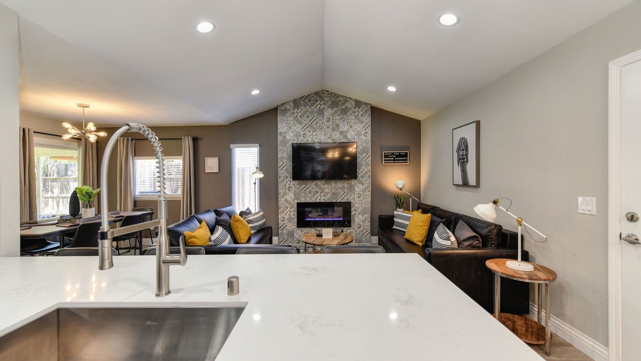 Photo of Livingroom in Sacramento
