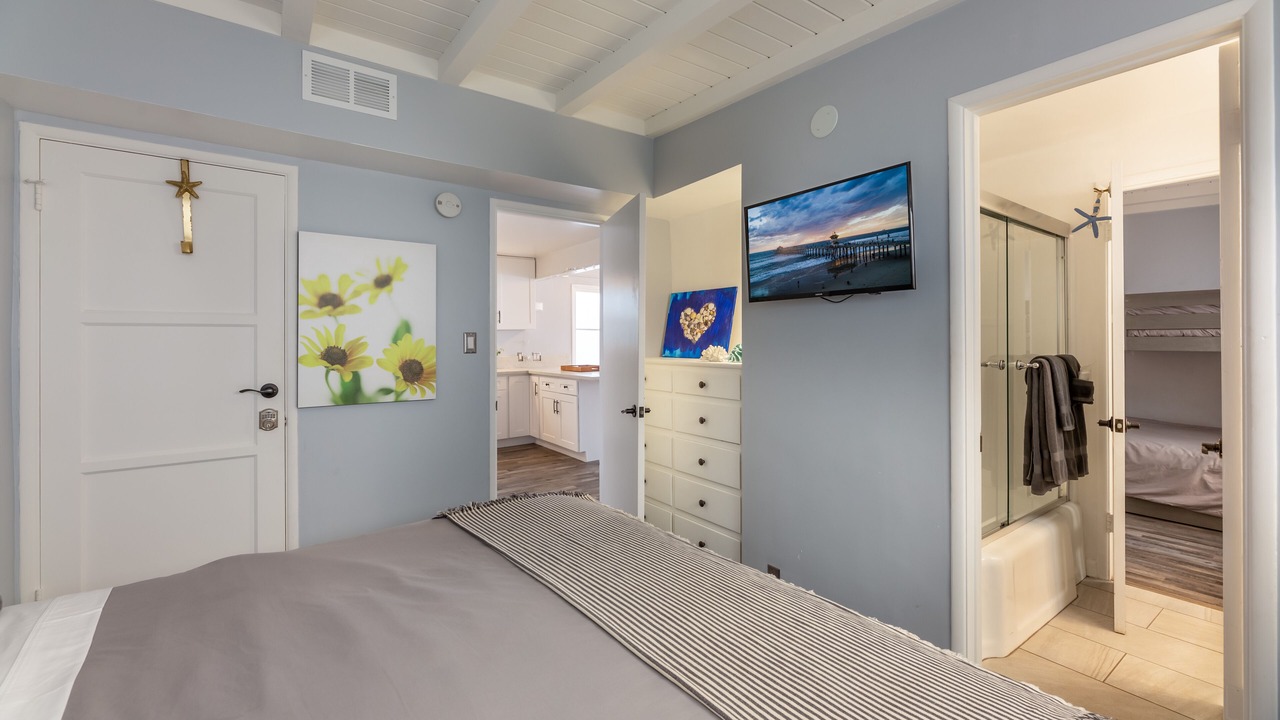 Photo of Bedroom in Sunset Beach