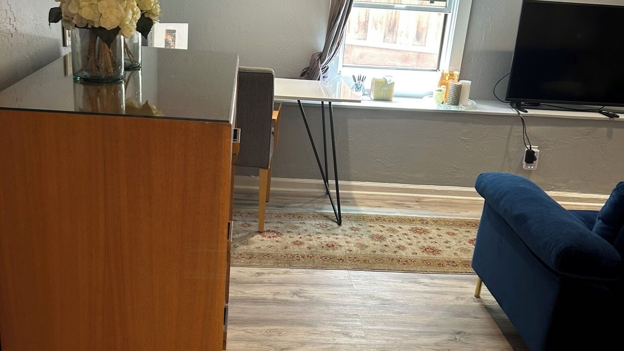 Photo of Livingroom in Oak Knoll - Redwood Park