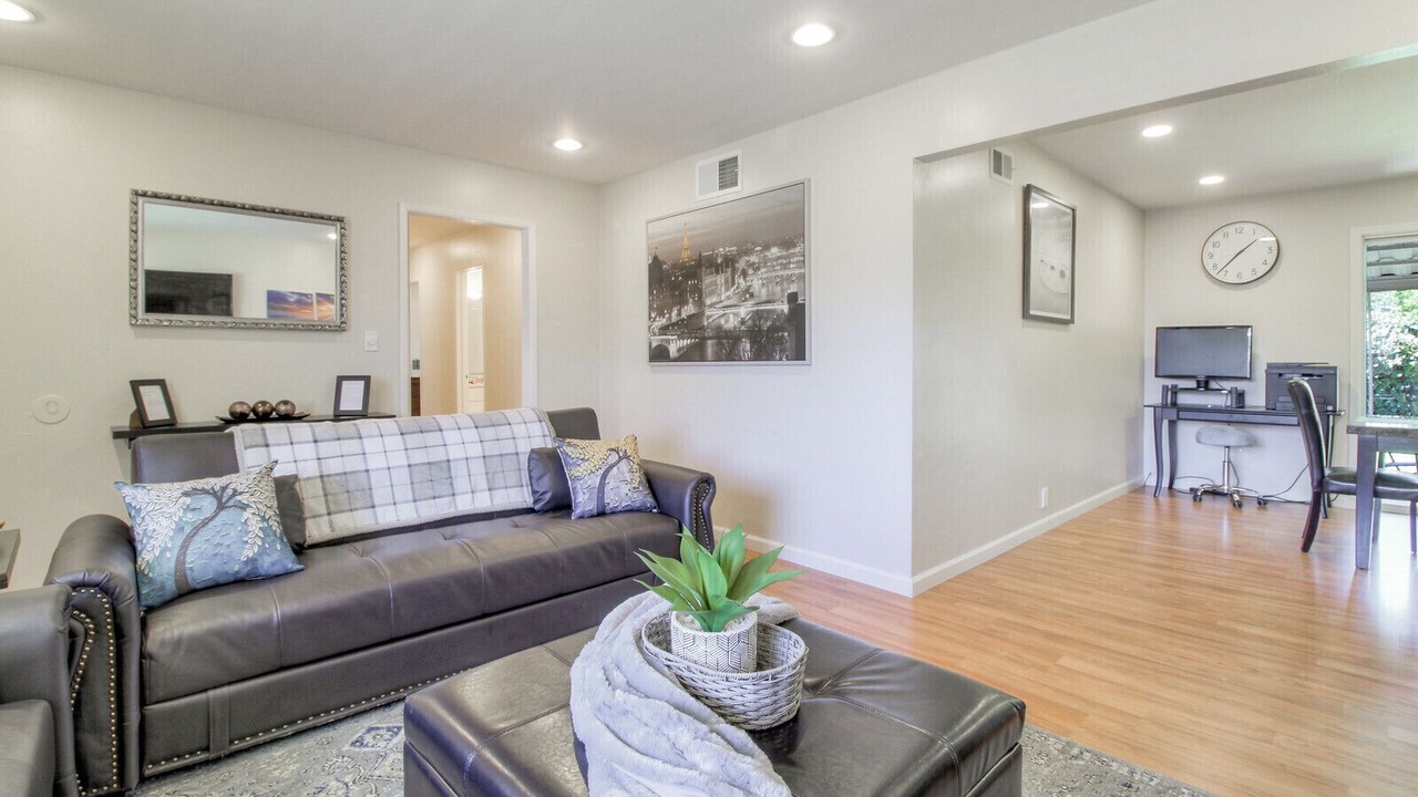 Photo of Livingroom in Dublin