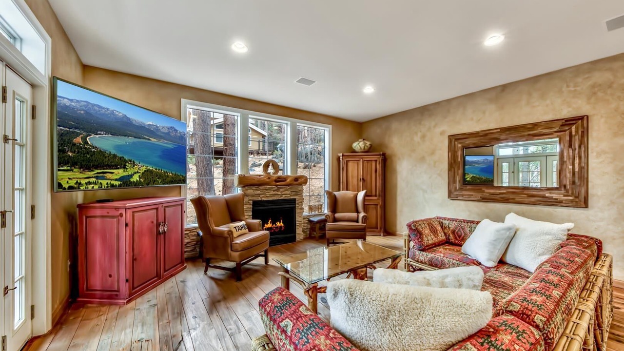 Photo of Livingroom in South Lake Tahoe