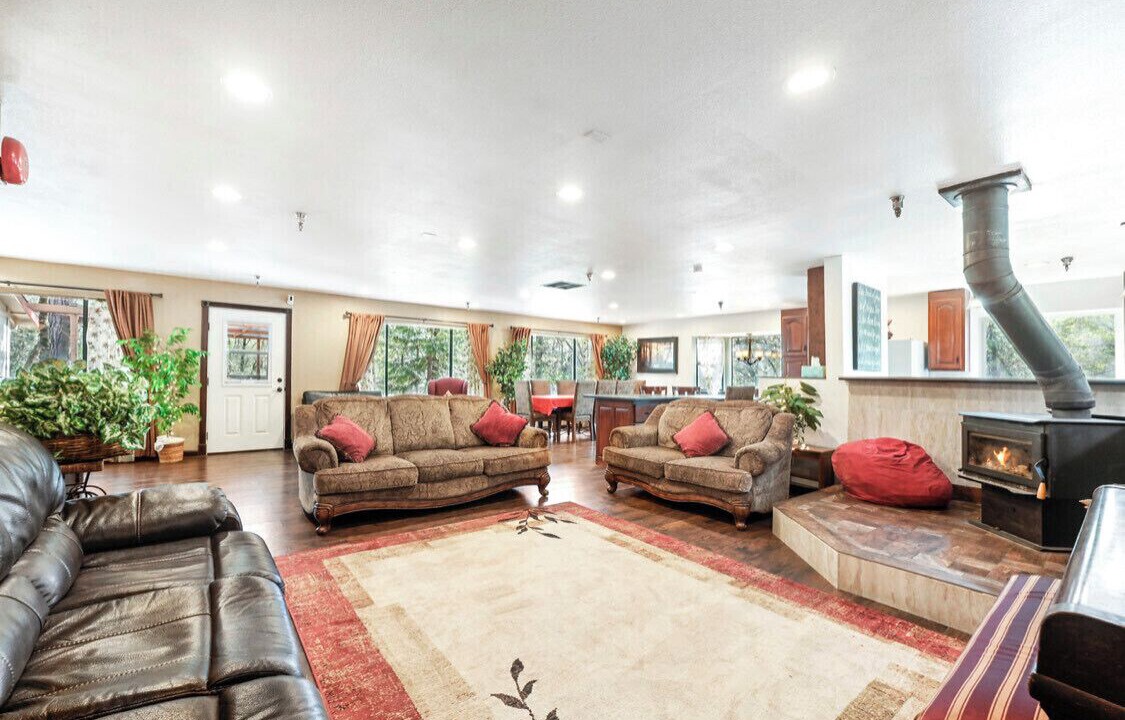 Photo of Bedroom in Foresthill