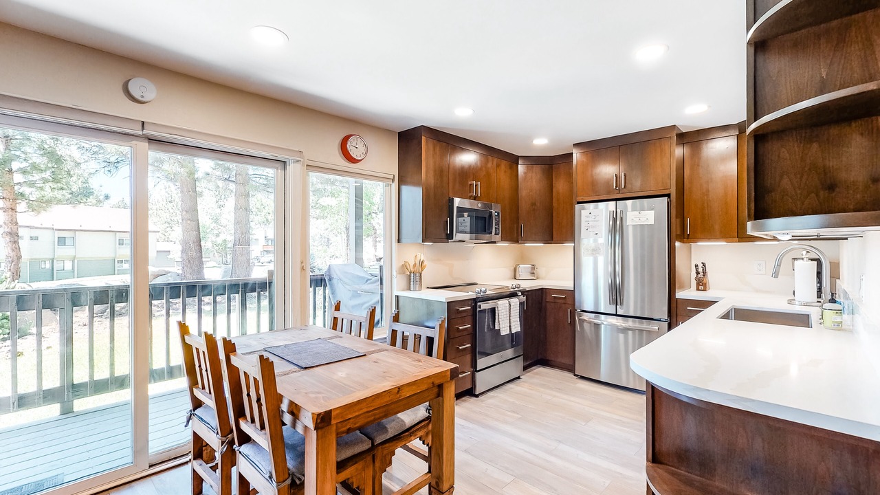 Photo of Kitchen in Mammoth Lakes