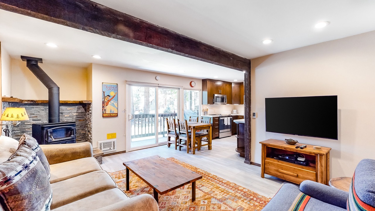 Photo of Livingroom in Mammoth Lakes