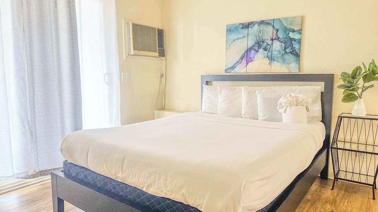 Photo of Bedroom in Cortez Hill