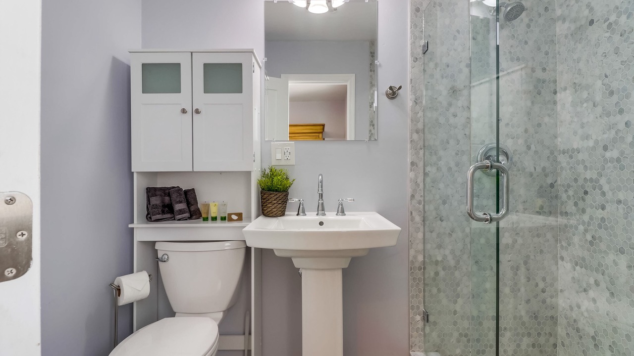 Photo of Bathroom in South Mission Beach