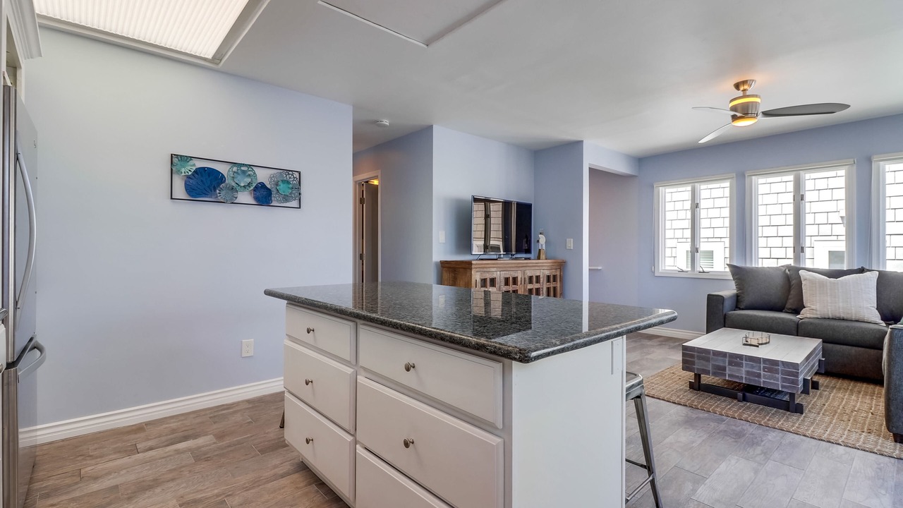 Photo of Livingroom in South Mission Beach