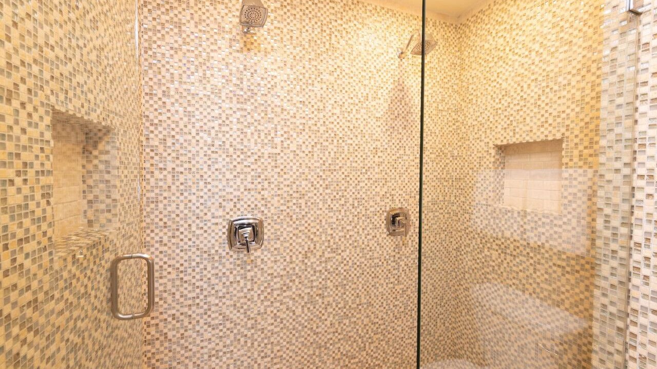 Photo of Bathroom in Araby