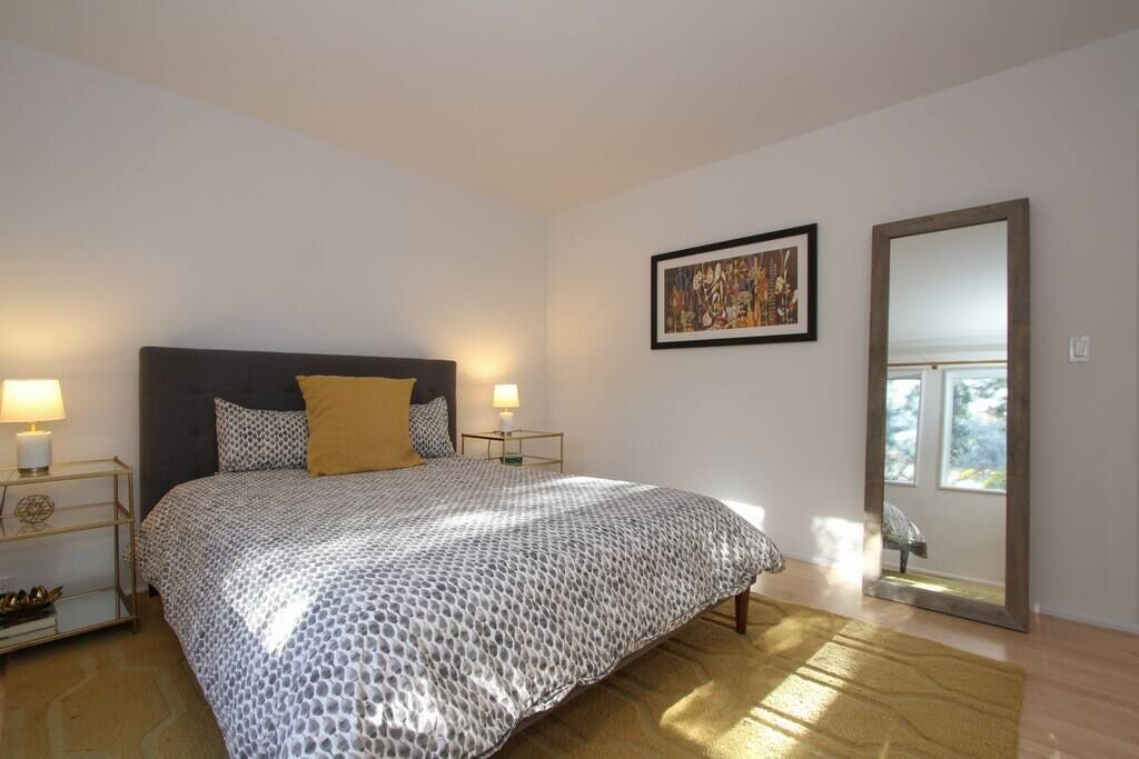 Photo of Bedroom in Santa Rosa
