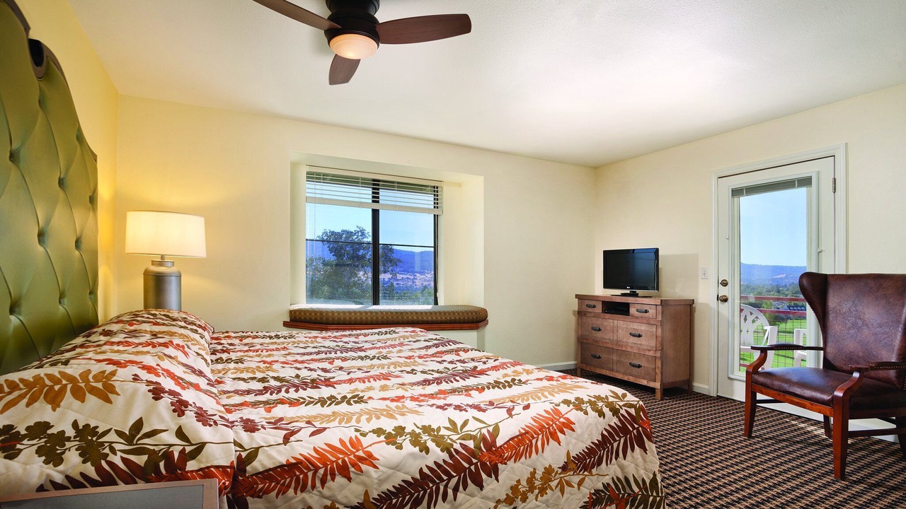 Photo of Bedroom in Angels Camp