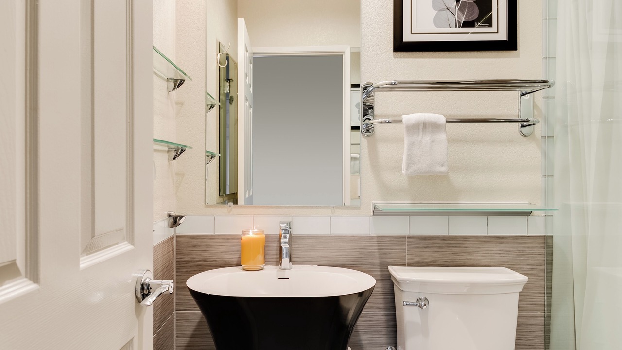 Photo of Bathroom in Stevenson Ranch