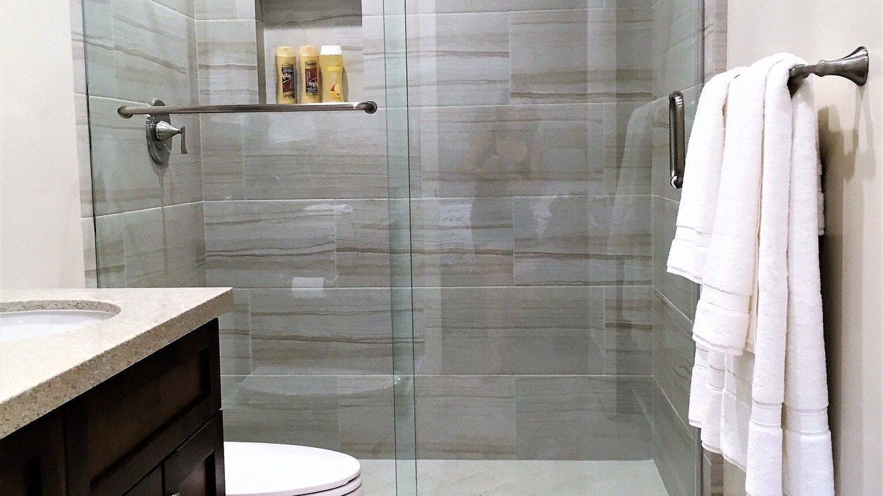 Photo of Bathroom in Lake Balboa