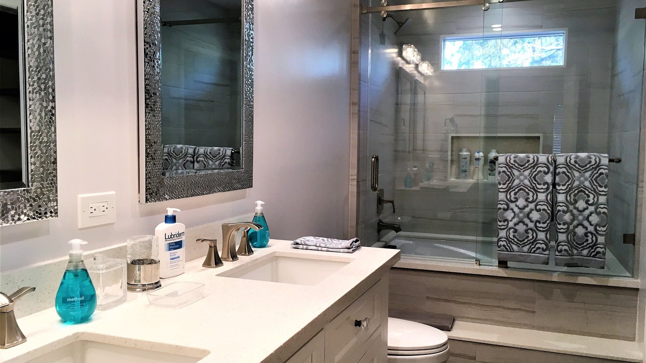 Photo of Bathroom in Lake Balboa