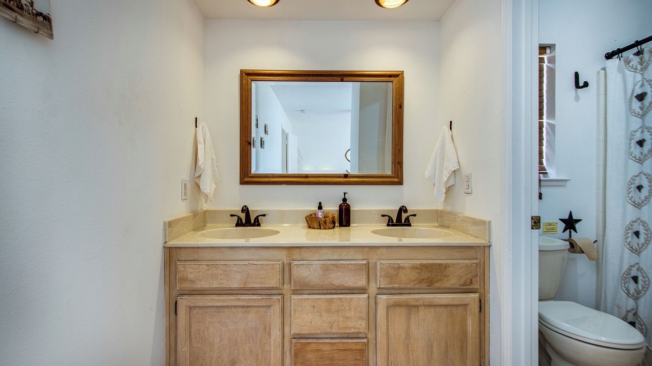 Photo of Bathroom in Pioneertown