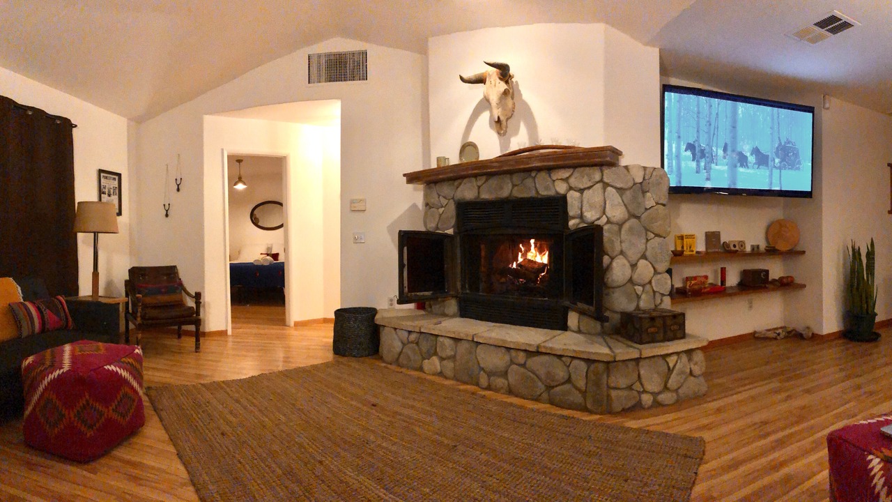 Photo of Livingroom in Pioneertown