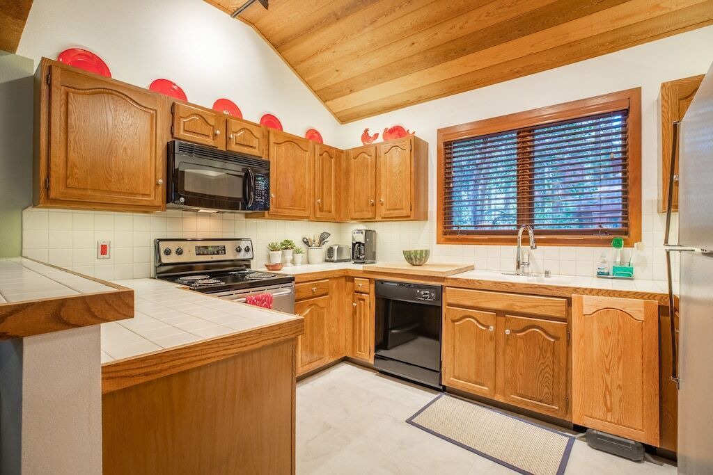 Photo of Kitchen in Mammoth Lakes
