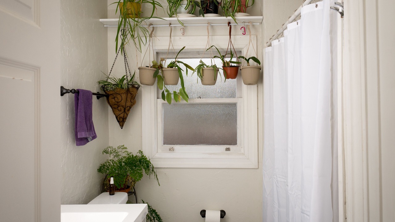 Photo of Bathroom in Burbank Gardens Neighborhood Association