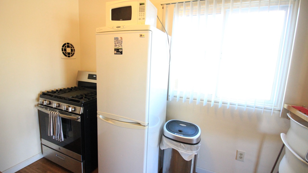 Photo of Kitchen in South Mission Beach