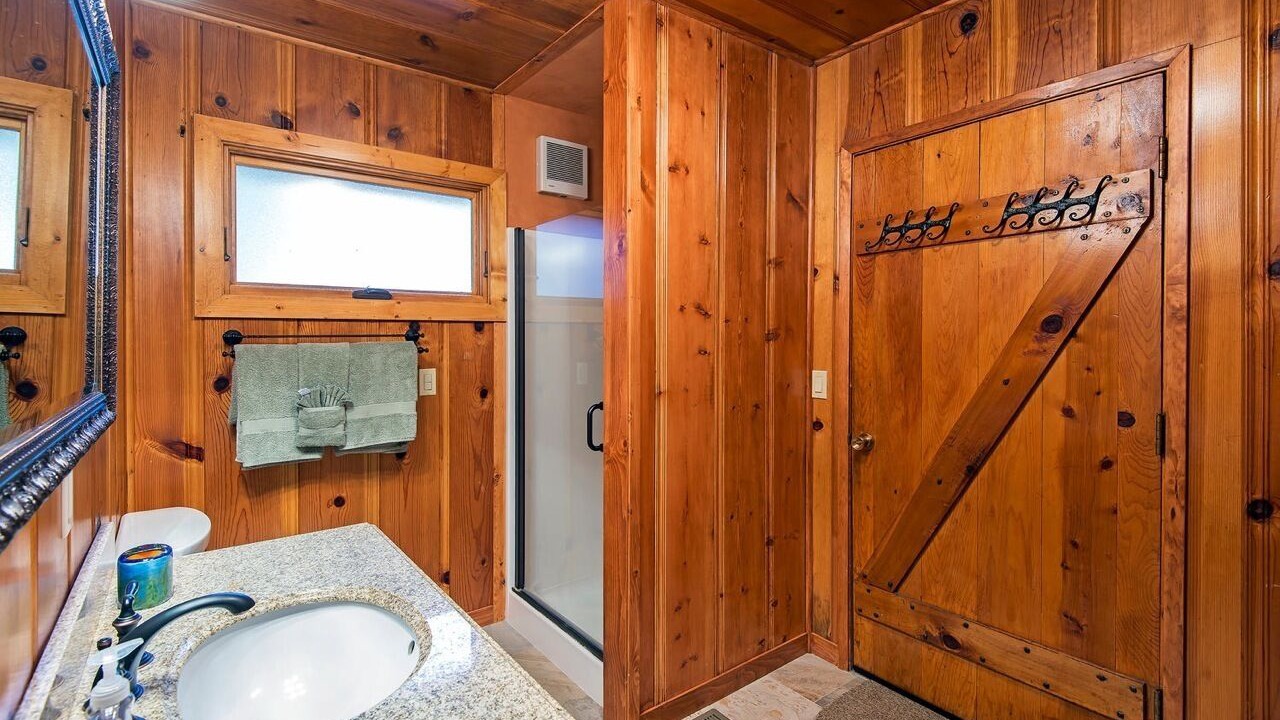 Photo of Bathroom in Tahoe Pines