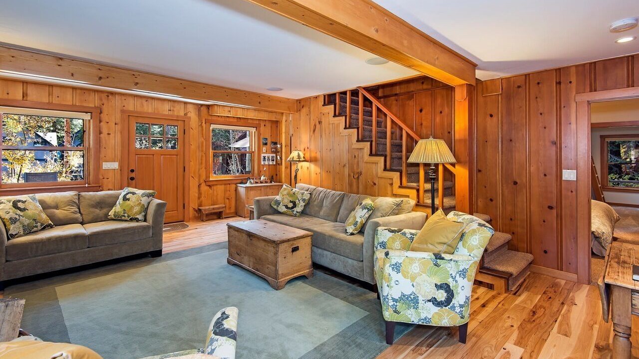 Photo of Bedroom in Tahoe Pines