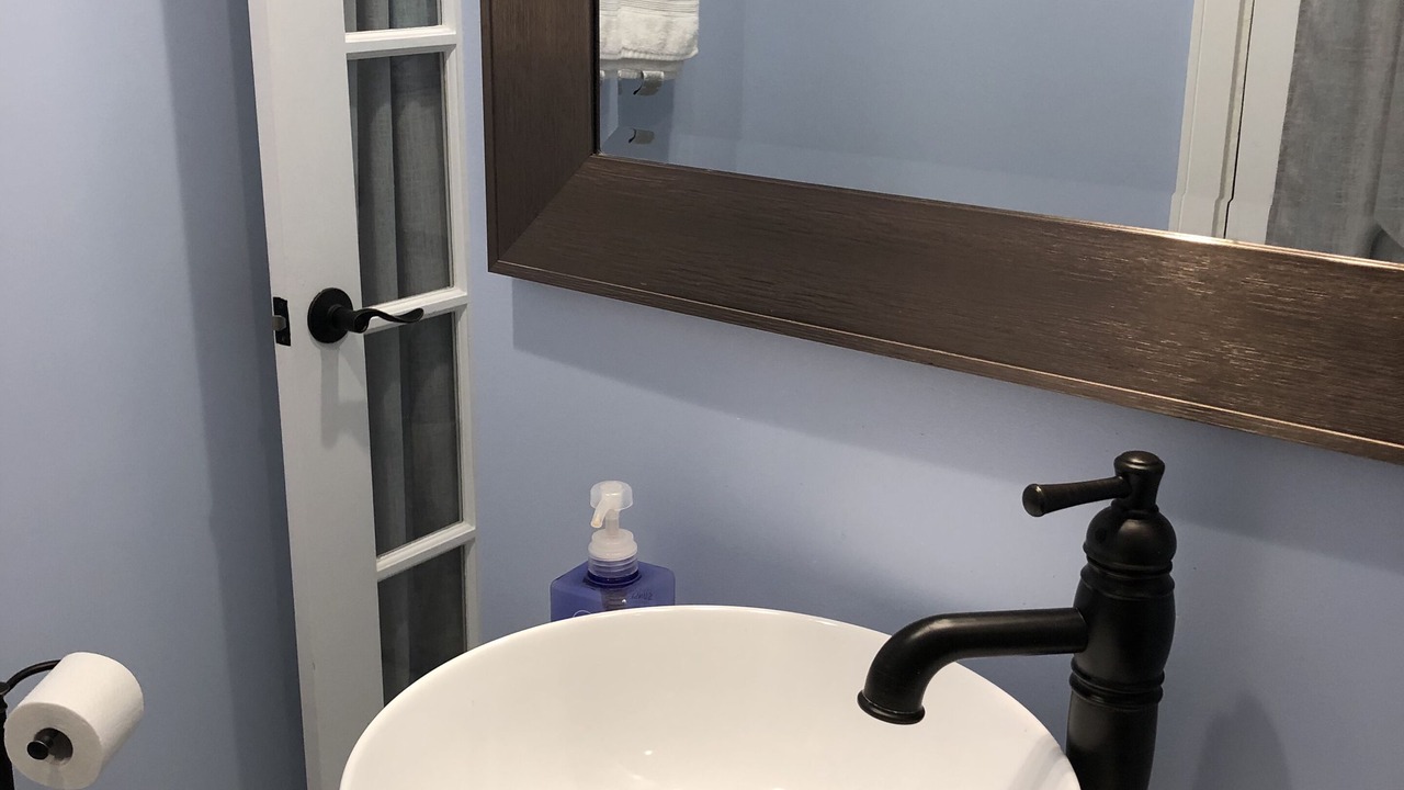 Photo of Bathroom in Lantern District