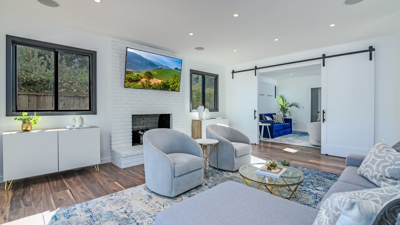 Photo of Livingroom in Boyes Hot Springs