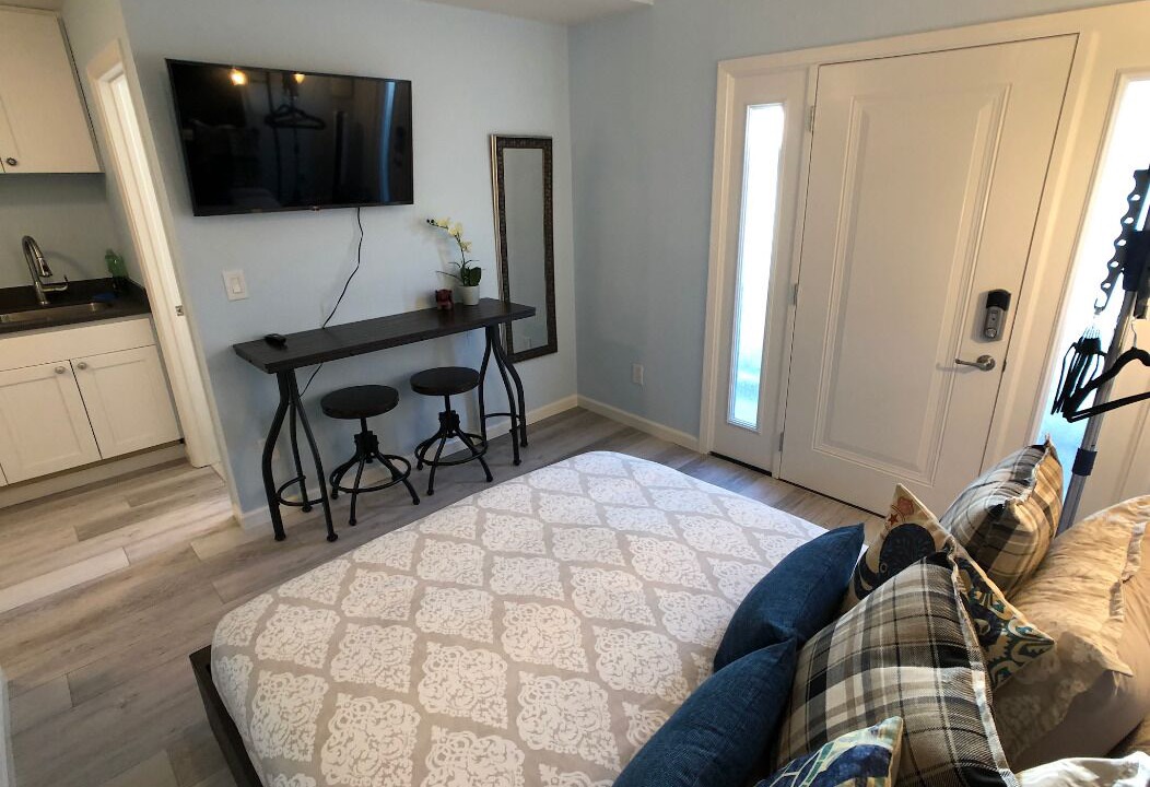 Photo of Bedroom in East San Mateo
