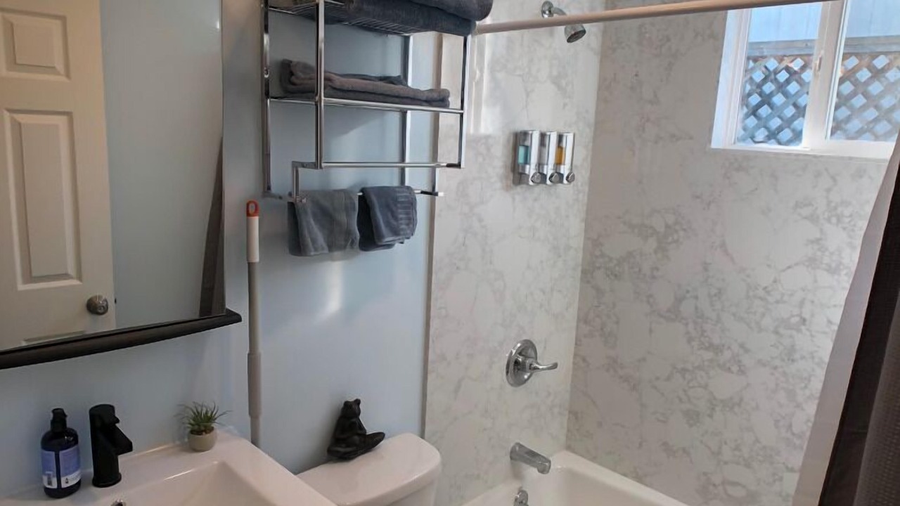 Photo of Bathroom in East San Mateo