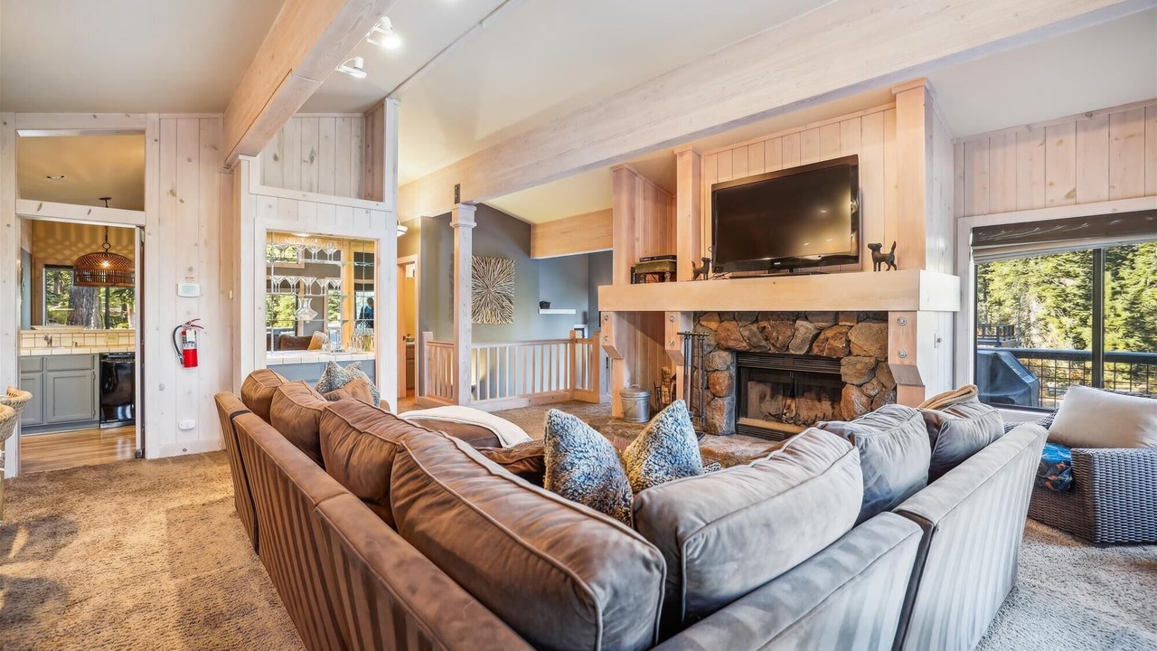 Photo of Livingroom in Tahoe City