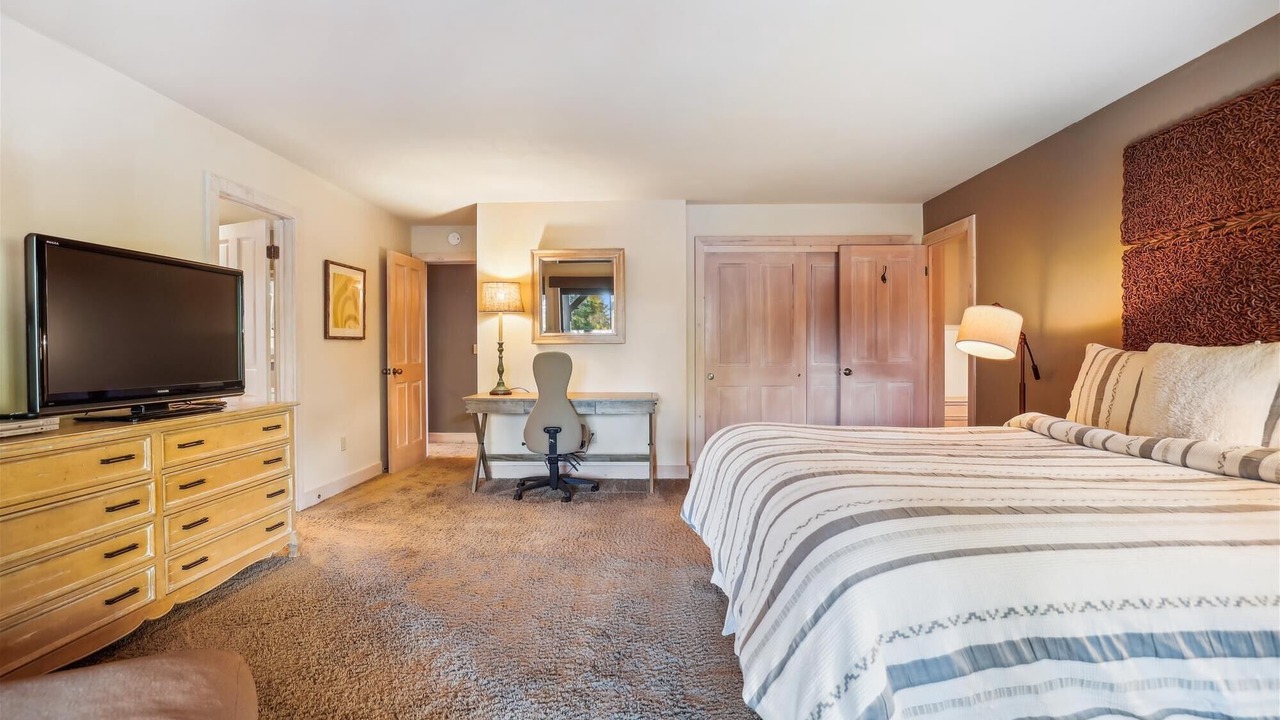 Photo of Bedroom in Tahoe City