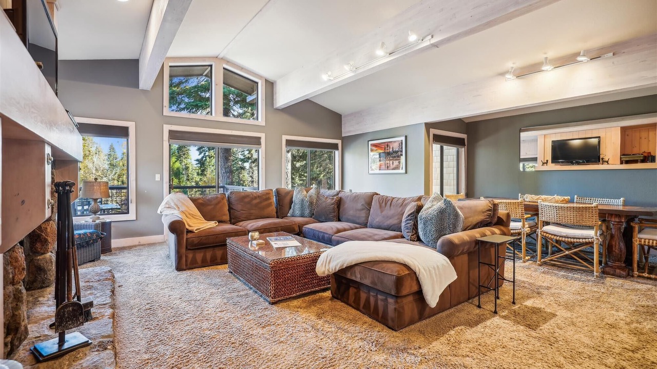 Photo of Livingroom in Tahoe City