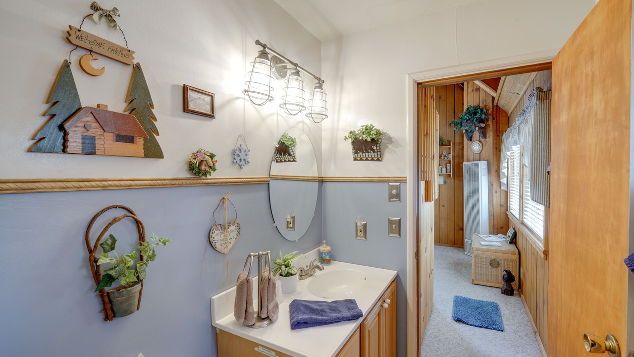 Photo of Bathroom in Ponderosa