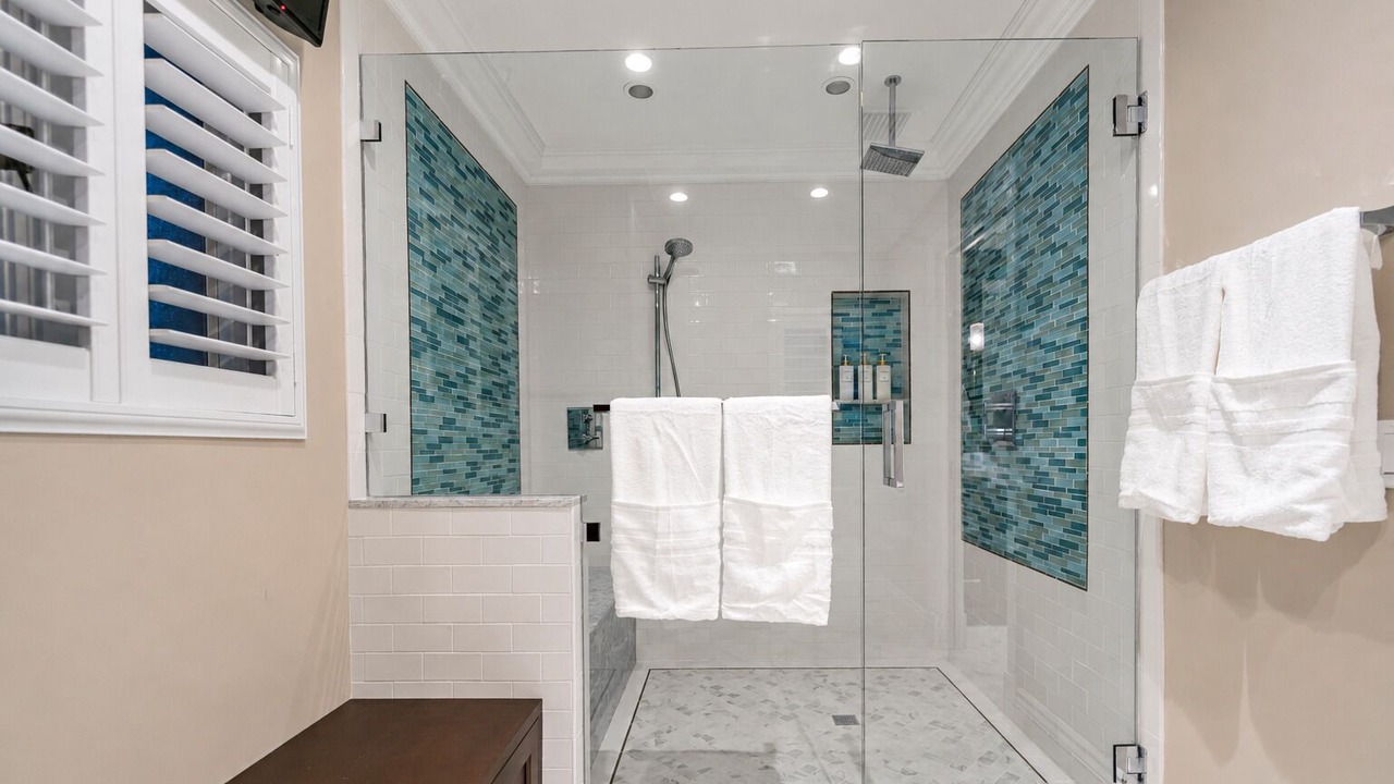 Photo of Bathroom in Coral Ridge