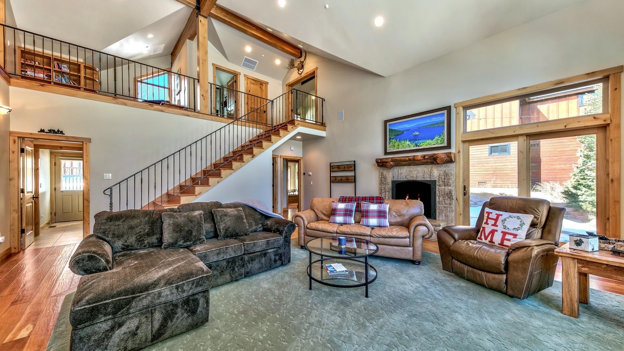 Photo of Livingroom in Mountain View Estates