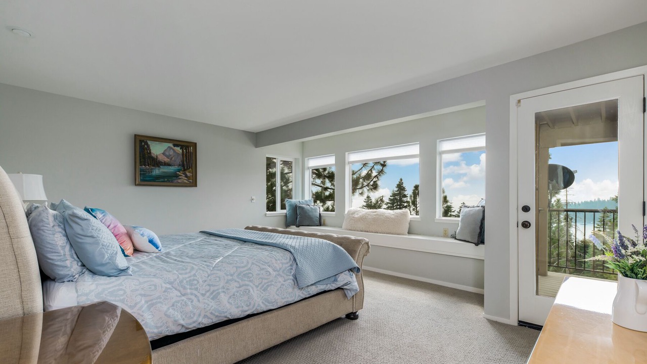 Photo of Bedroom in Meeks Bay