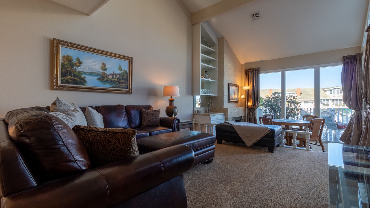 Photo of Livingroom in Channel Islands