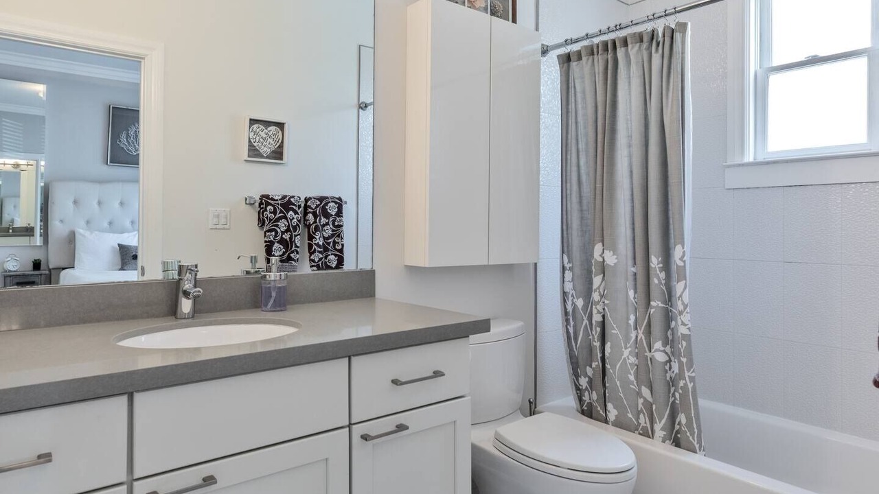 Photo of Bathroom in Nob Hill