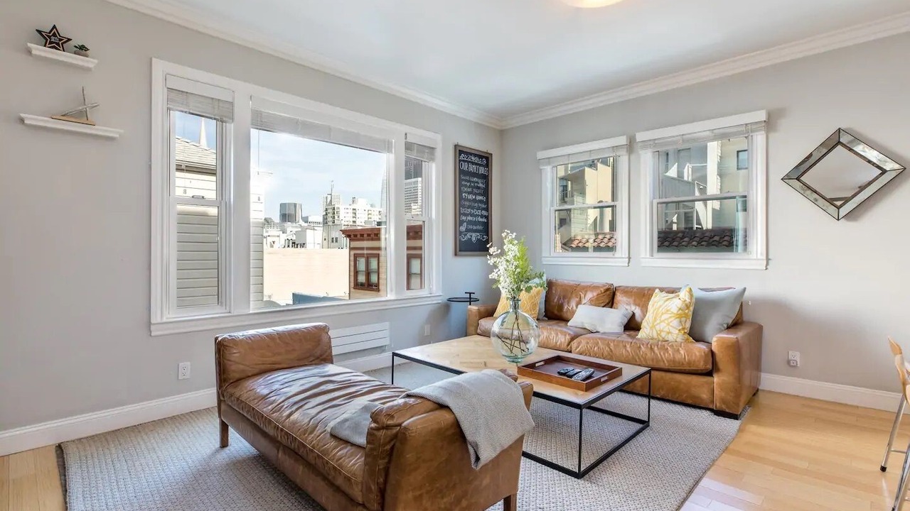 Photo of Livingroom in Nob Hill