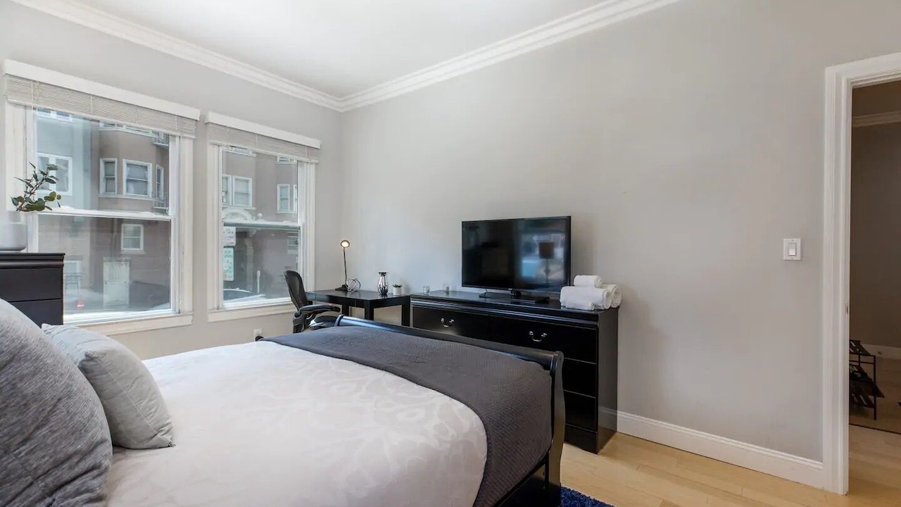 Photo of Bedroom in Nob Hill