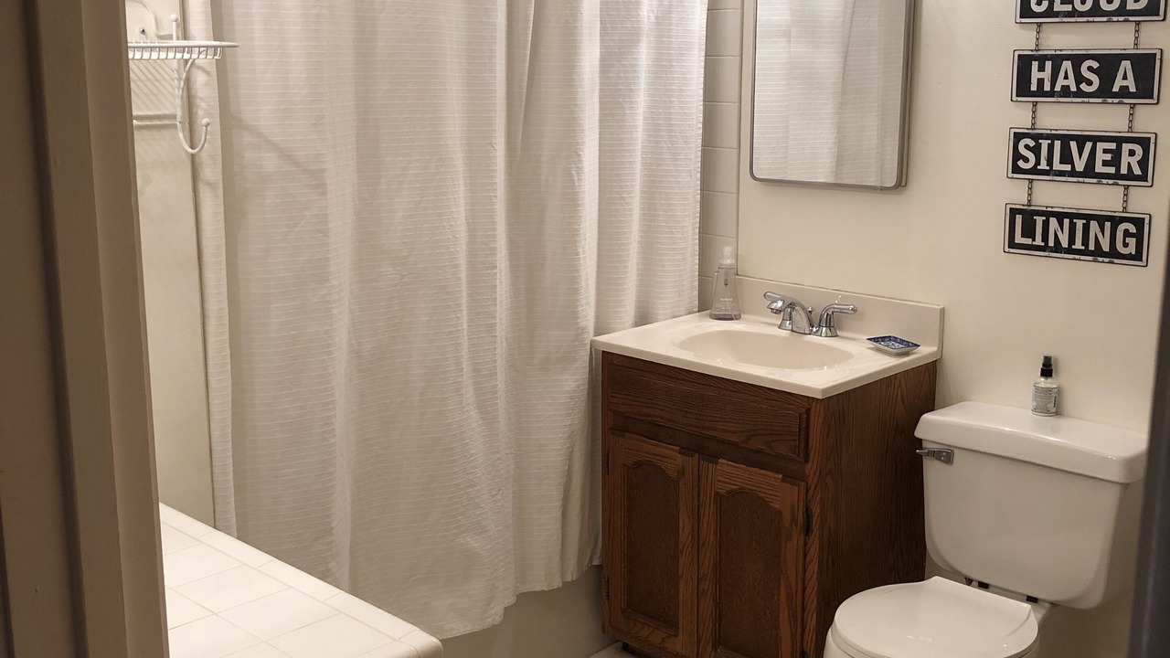 Photo of Bathroom in Al Tahoe