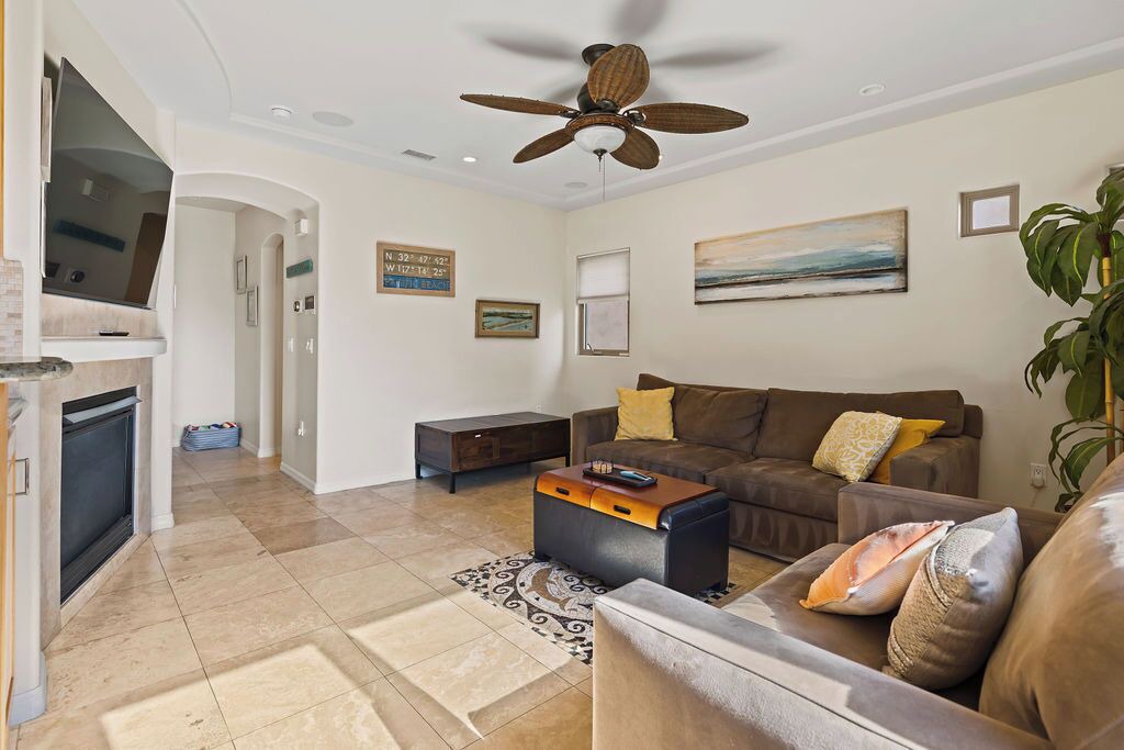 Photo of Livingroom in South Mission Beach