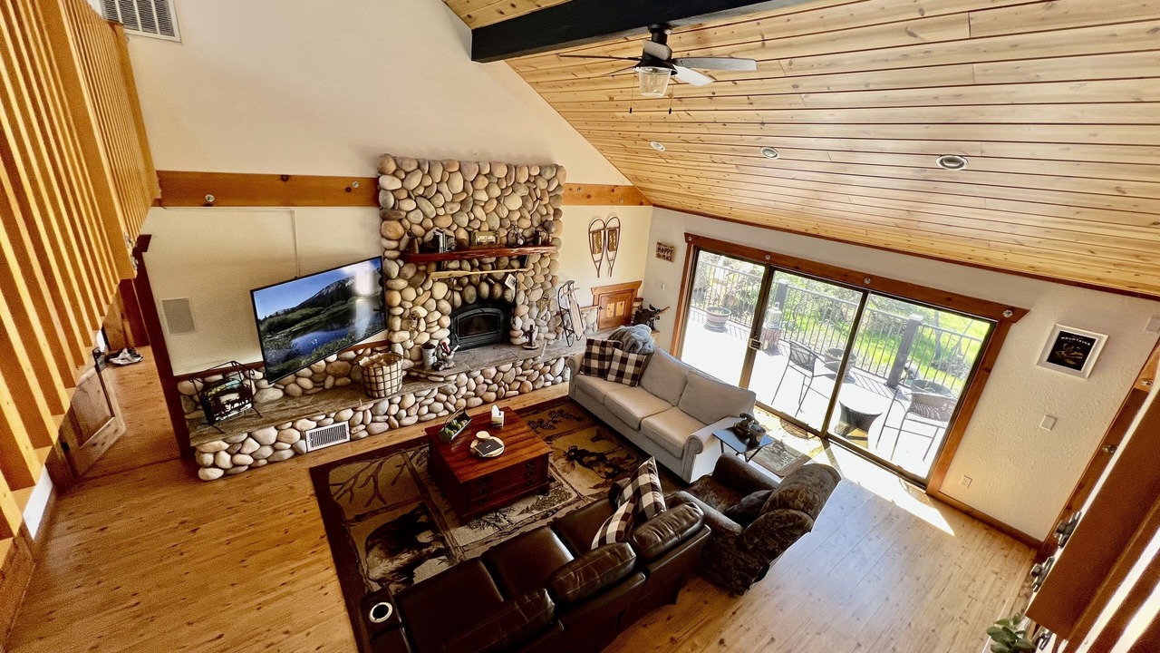 Photo of Bedroom in Oakhurst
