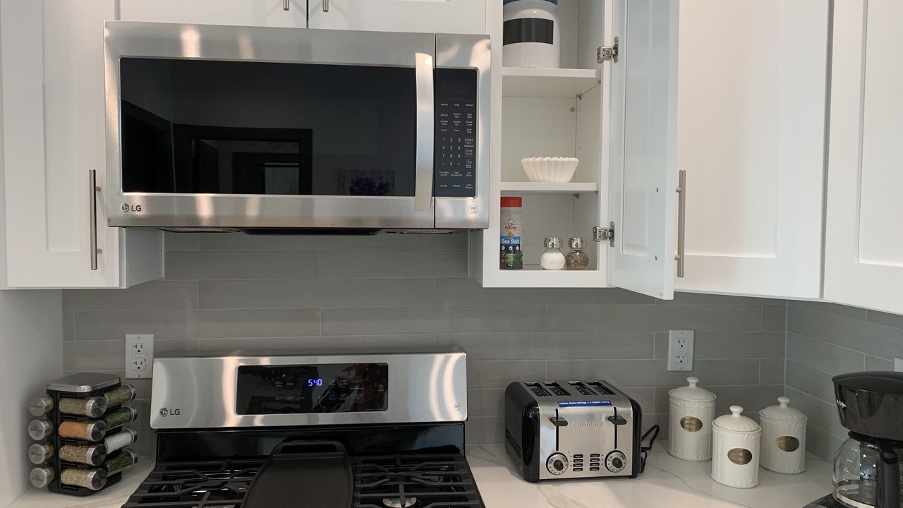 Photo of Kitchen in Canoga Park