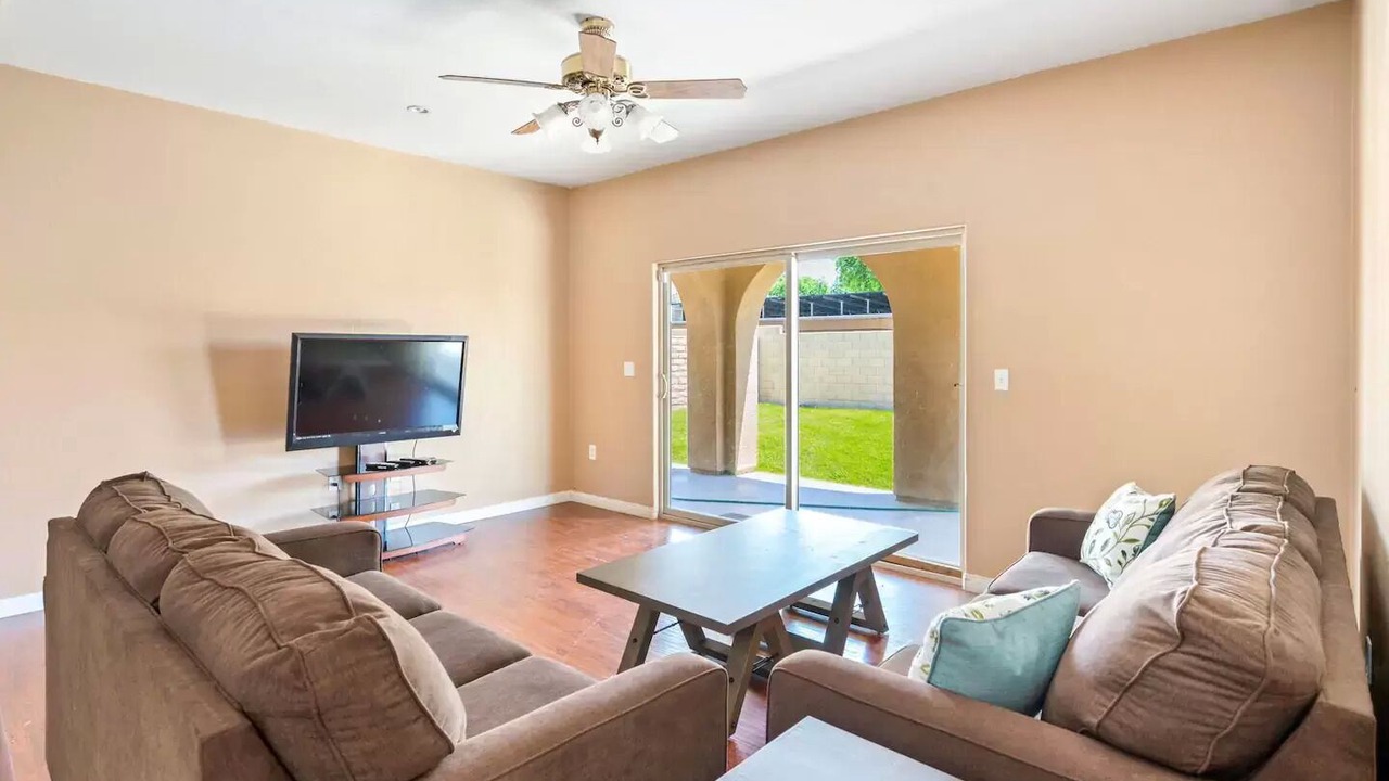 Photo of Livingroom in Palm Desert