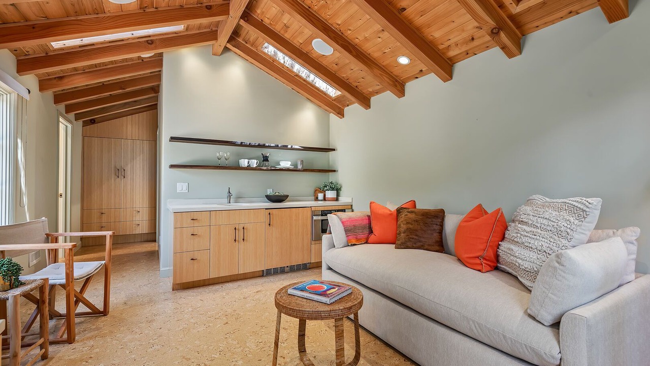 Photo of Livingroom in Hedgerow