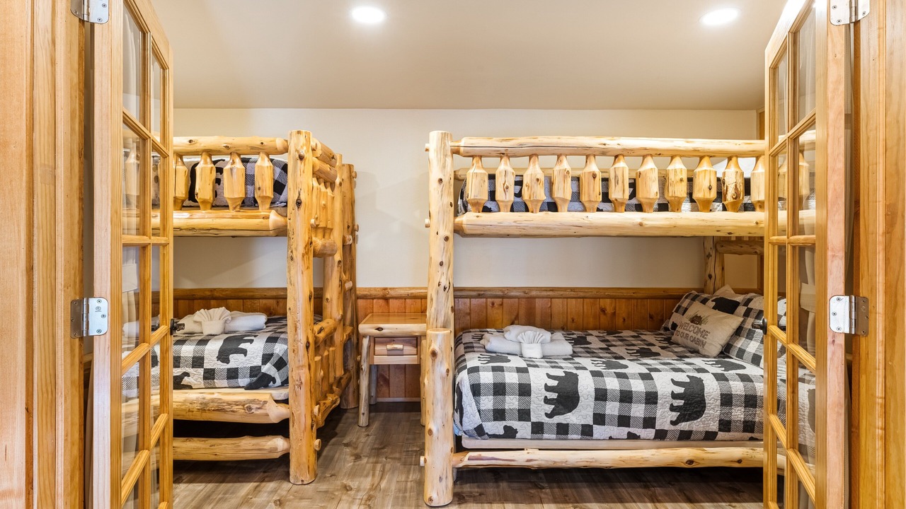 Photo of Bedroom in Upper Moonridge
