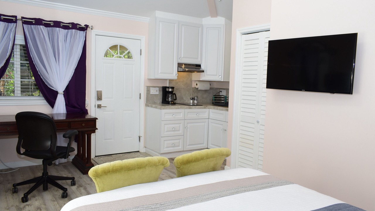 Photo of Bedroom in Saratoga