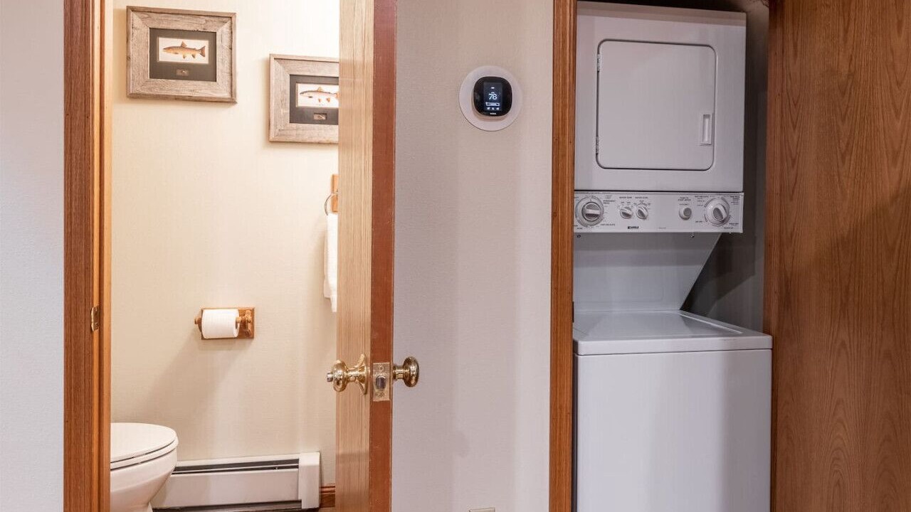 Photo of Bathroom in June Lake