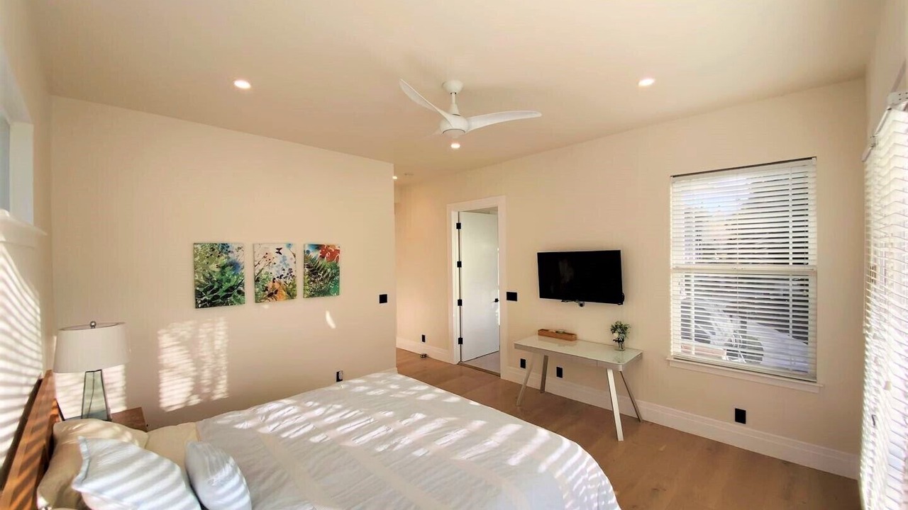 Photo of Bedroom in Saratoga