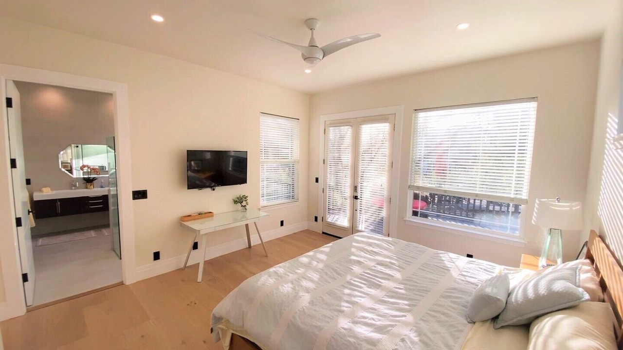 Photo of Bedroom in Saratoga